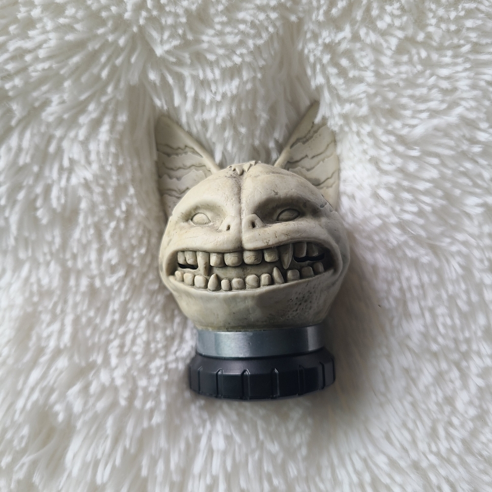 Disneyland Star Wars Loth Cat Lightsaber End